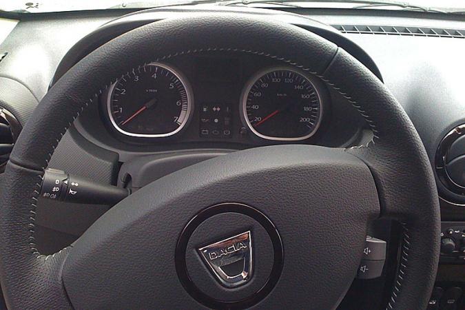 Dacia Duster interior