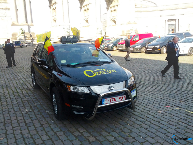 BYD-e6-taxi-Brussel