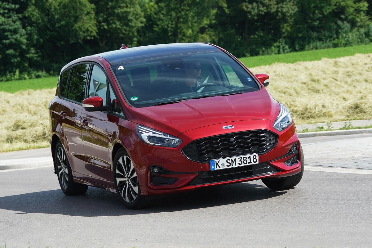 https://autofans.be/sites/default/files/media/2021/Ford/anderefotos/ford_s-max_hybrid_st-line_2021_1.jpeg