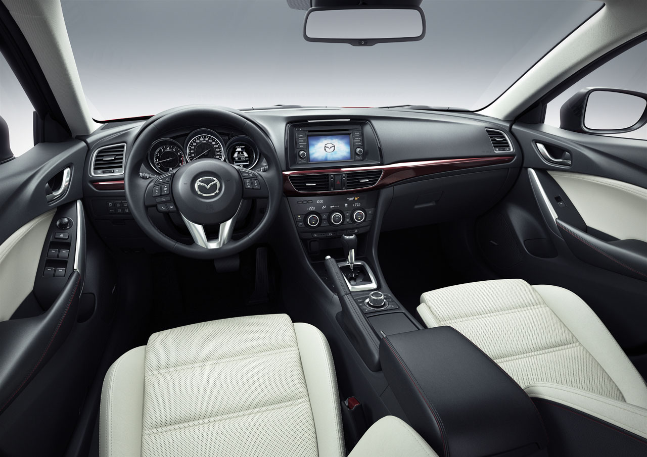 Officieel: Mazda6 sedan