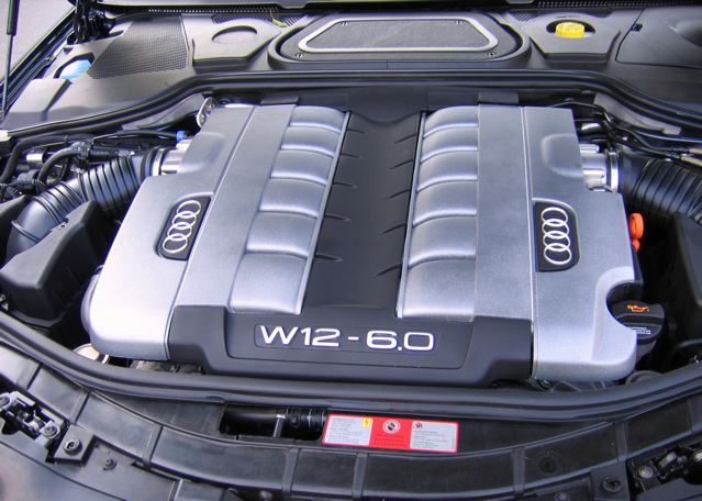 Audi A8 w12