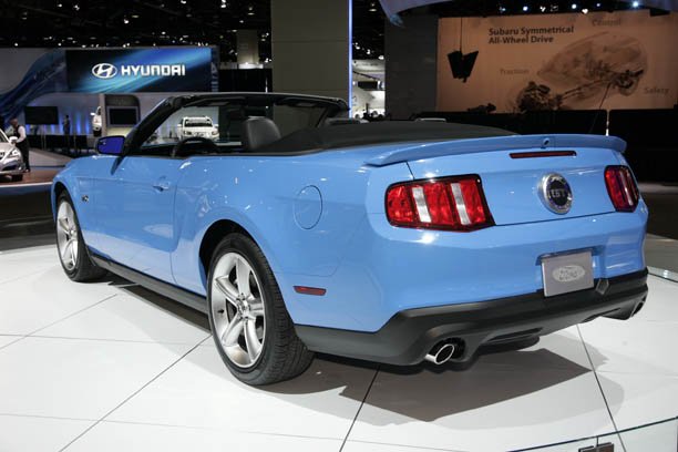 Ford Mustang 2010 Detroit