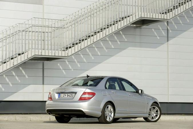 Efficiëntere motoren voor Mercedes C-klasse