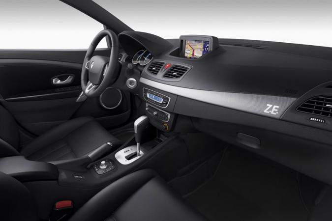 Renault Fluence ZE 2011 interieur