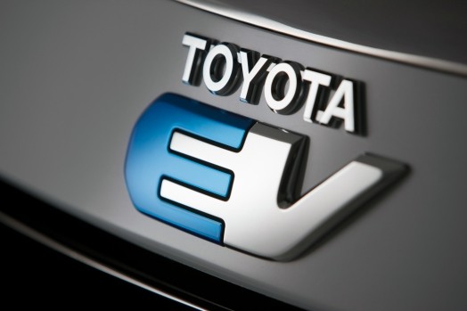 Elektrische RAV4 Toyota/Tesla teaser