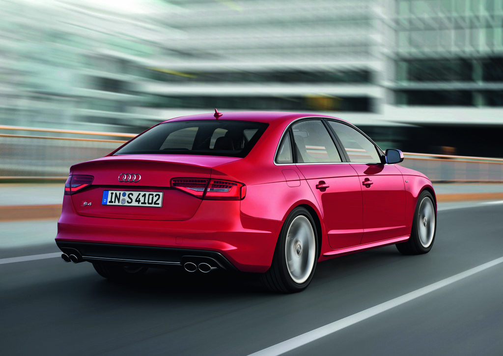 Officieel: Audi A4 en S4 facelift (2012)