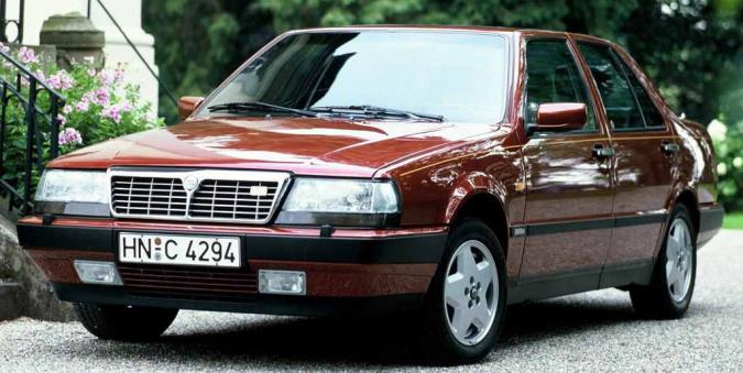 Vergeten auto: Lancia Thema 8.32