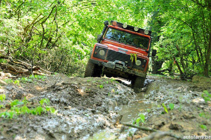 Land Rover Defender G4