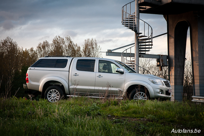 Rijtest: Toyota Hilux 3.0 D4-D