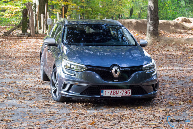 renault-megane-gt-grandtour-2016