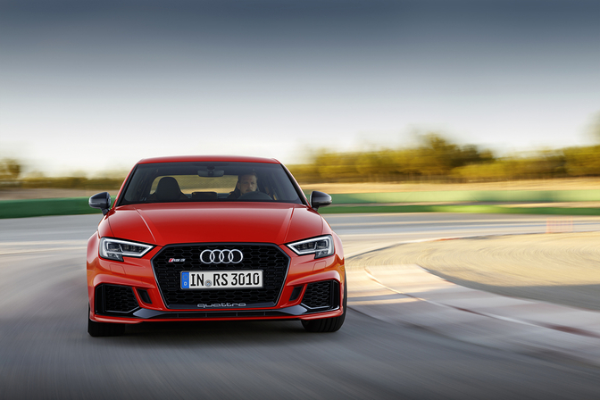 audi-rs3-sedan-rijtest-2017