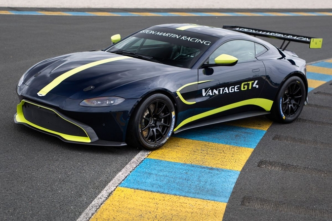 aston_martin_vantage_gt4