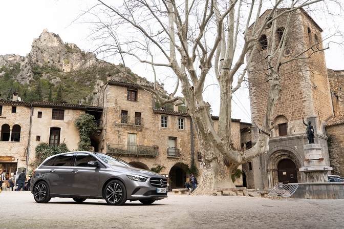 mercedes-benz B 200d test autofans