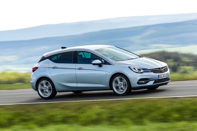 Opel Astra facelift motoren