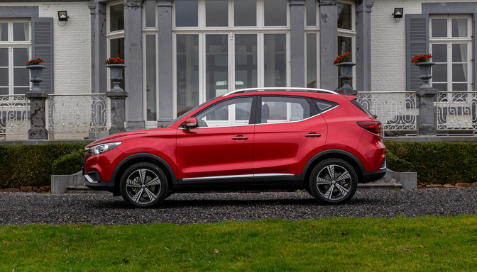 MG ZS EV rijtest 2020 Autofans