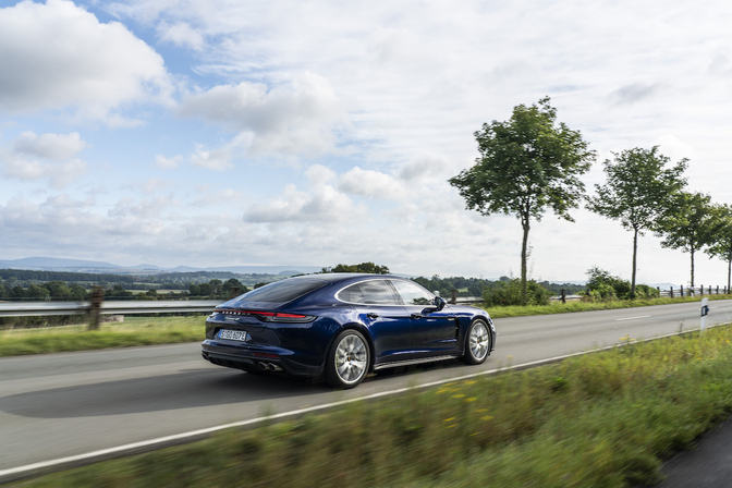 Porsche Panamera 4S E-Hybrid rijtest