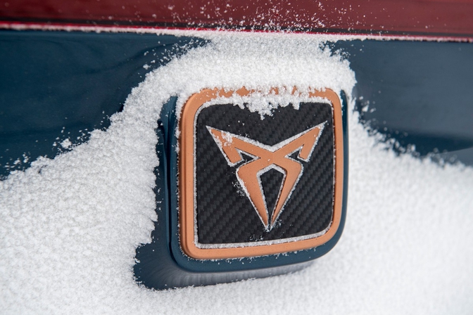 cupra logo sneeuw