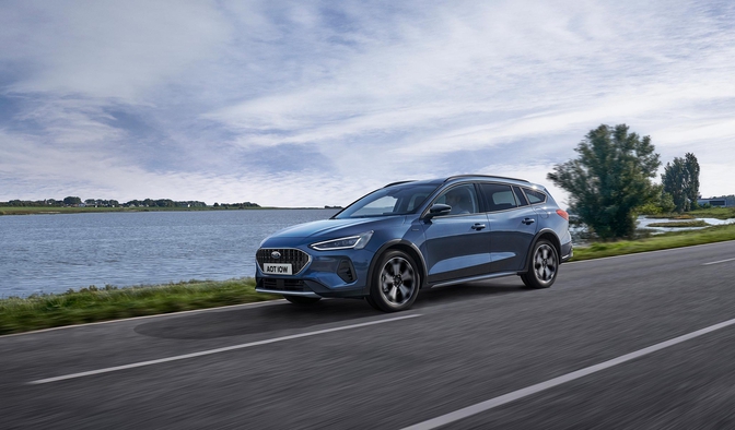 ford focus mhev 2022 facelift