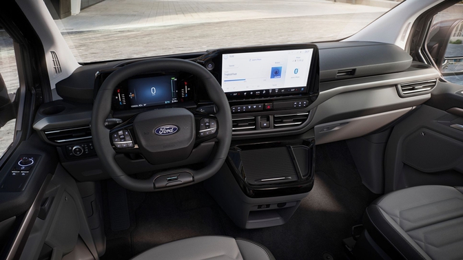 Ford E-Tourneo Custom 2022
