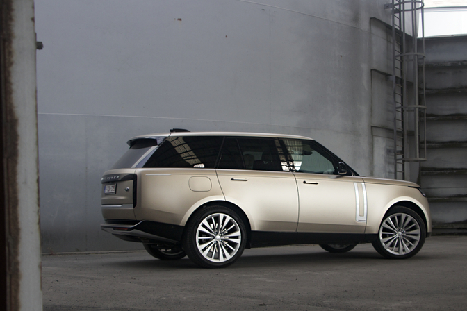 Range Rover P530 First Edition 2022