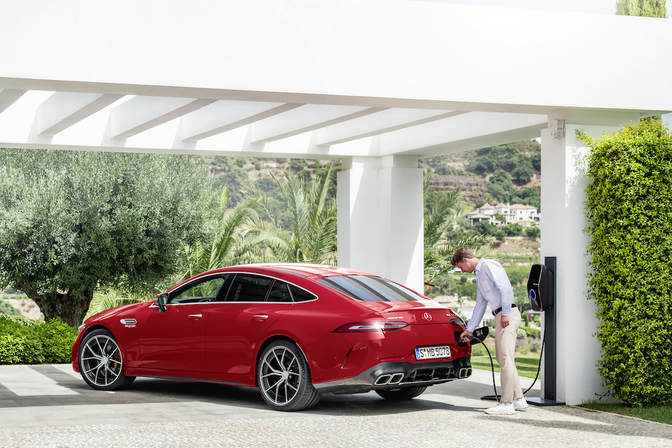 Mercedes-AMG GT 63 S E Performance Review video