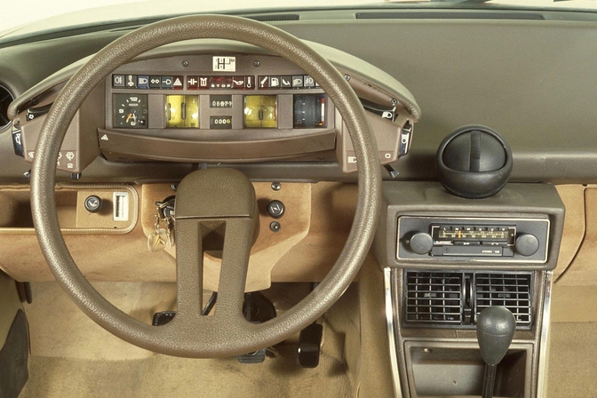 Citroën CX dashboard