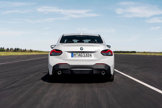 BMW 220i Coupé rijtest 2023