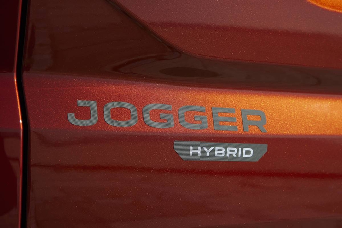 Dacia Jogger Hybrid 140 Rijtest 2023
