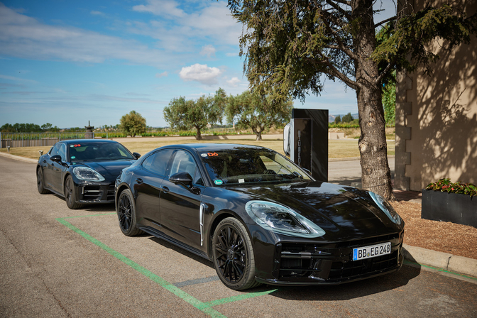 Porsche Panamera teaser new generation