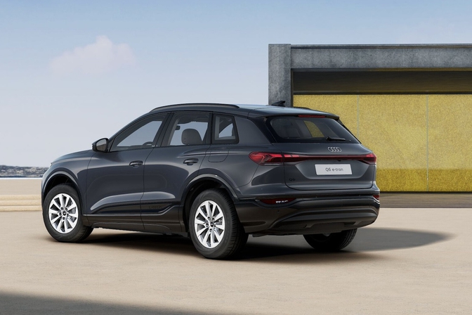 Audi Q6 e-tron basisversie 2024