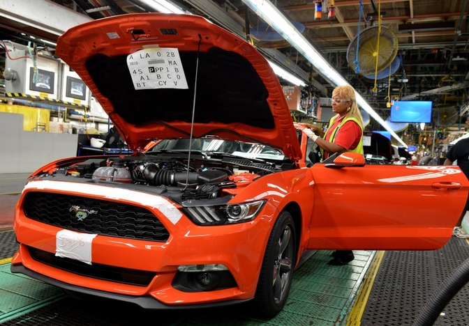 2015-ford-mustang-production-at-flat-rock-assembly-plant-michigan