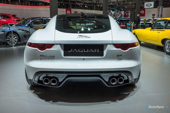 Jaguar F-coupé voor het eerst in Europa