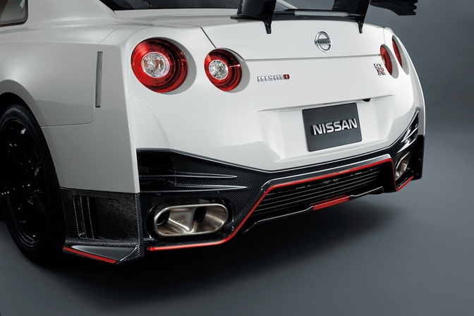 Nissan-GTR-Nismo