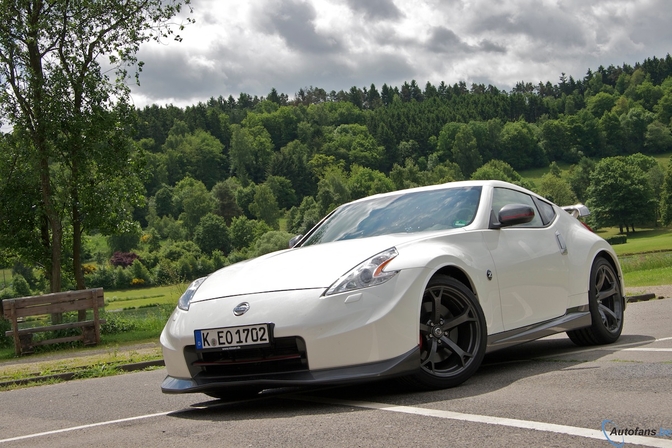 Rijtest: Nissan 370z Nismo