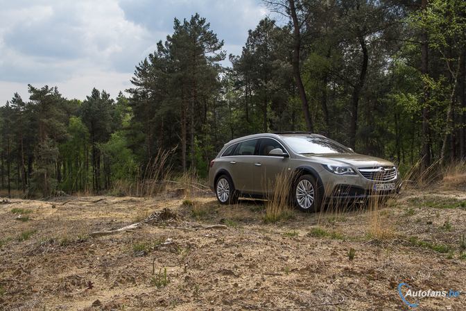 Rijtest-Opel-Insignia-Country-Tourer-Turbo-2014