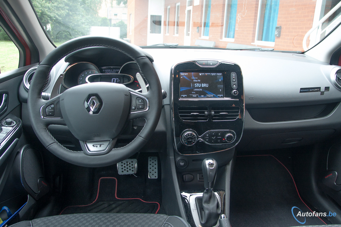 cabine onderwerpen Kolibrie Rijtest: Renault Clio Grandtour GT 120 TCe EDC | Autofans