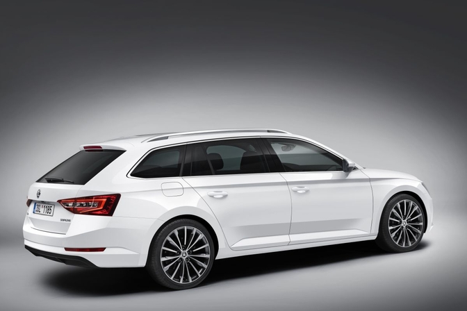 skoda-superb-combi-2015