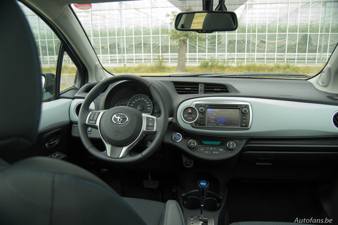 Toyota Yaris Hybrid (rijtest)