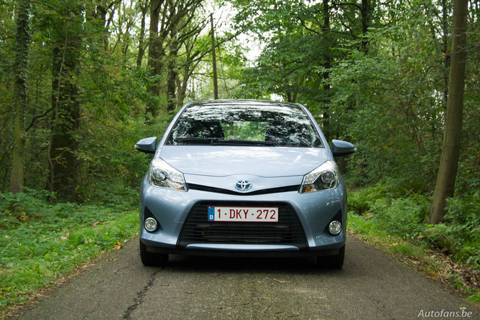 Toyota Yaris Hybrid (rijtest)