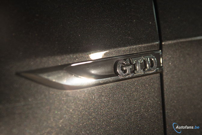 Volkswagen-Golf-VII-GTD-2013