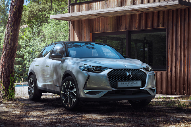 ds-3-crossback-2018_01