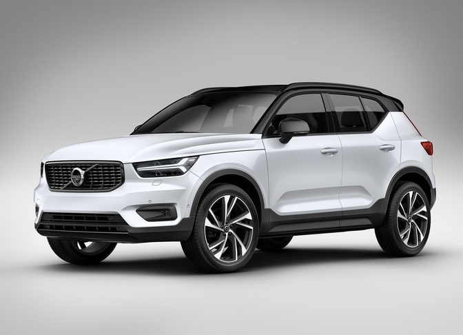 Volvo XC40 T3 update