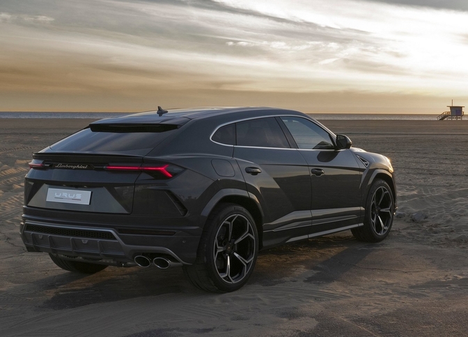 lamborghini urus 2019