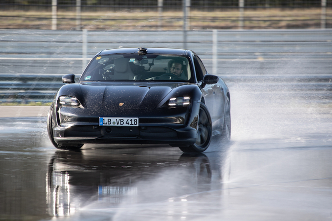 Porsche Taycan drift record