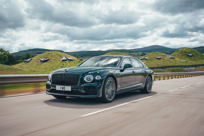 Bentley Flying Spur Hybrid 2021