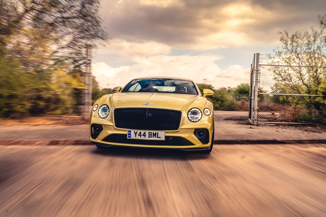 Bentley Contintal GT Drifting