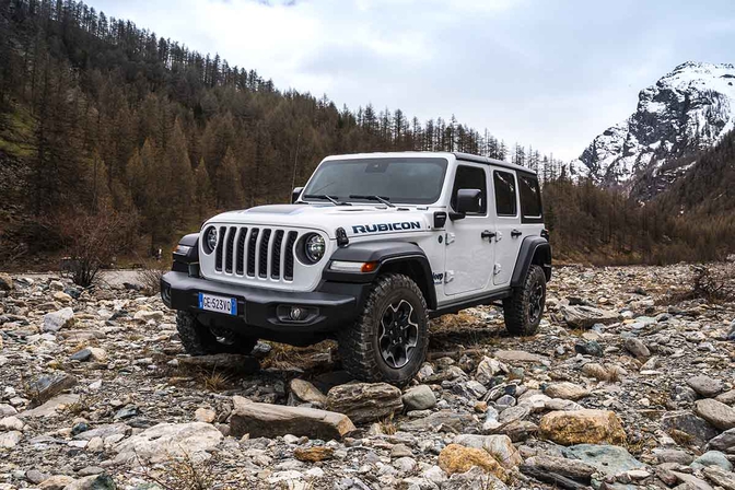 Review Jeep Wrangler Unlimited 4xe (2021)