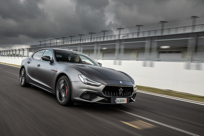 Essai: Maserati Ghibli Trofeo (2021)