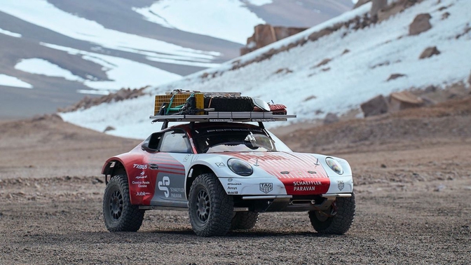 Porsche 911 offroad 2022