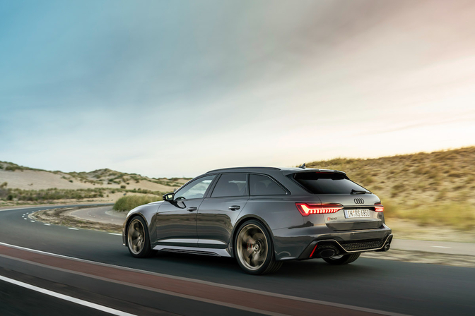 Audi RS 6 Avant Performance 2023 review